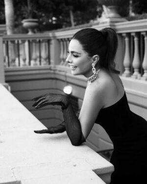 Rasha Al Taqi Instagram - Creating my own fairytale, one magical moment at a time! ✨ 

Dress @seven_officialbrand 
Jewelry @lamarquisejewellery 
Hair @laloge_uae 
Makeup @hildaa 
Hotel @palazzoversacedubai 

📸💖 @ahmad_zamlout 

Special thanks to the sweetest @sarah.keyrouz 
Special thanks to @maroutsoufi 

#fairytalevibes 💫