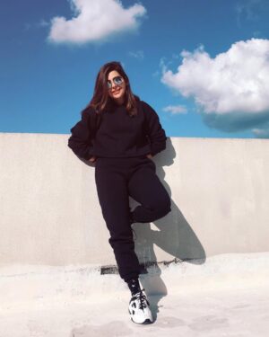 Rasha Al Taqi Instagram - Making more 𝐦𝐞𝐦𝐨𝐫𝐢𝐞𝐬 on the 𝐫𝐨𝐨𝐟! 🪁⁣
⁣
Thank you, @lagom_bywafa , for this beautiful tracksuit. I love its cut! ⚡️⁣
Constellations’ socks from @mysocks.lb 💖🧦⁣
⁣
#2021 #beirut #supportlocal #loungewear #neverendingstory