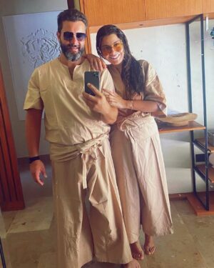 Rasha Al Taqi Instagram - Nothing beats island life, specially with you! @amermajzoub 🌴✨🐠✨🐚✨🦀✨🌺✨☀️✨🌊