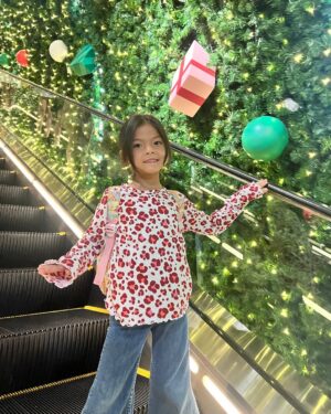 Rasri Balenciaga Instagram - This is why i love December🎄