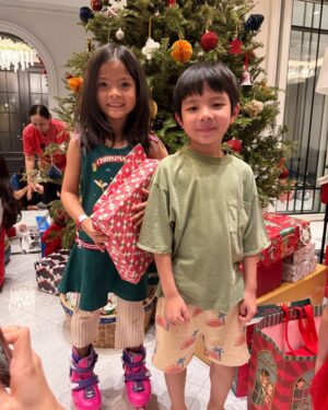 Rasri Balenciaga Instagram - This is why i love December🎄