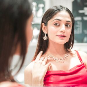 Ravina tekwani Instagram - Unveil your brilliance with UNORY Diamonds! ✨ Enjoy a double delight with 10% off on both diamond prices and making charges. 

And guess what? If your bill exceeds ₹1 lakh, a breathtaking diamond solitaire is yours for FREE! 💎 Elevate your sparkle game and shine like never before.

 Don’t miss out on this dazzling deal—grab your perfect shine today! 💍

VISIT US
Location: GF-7 Sapphire Tower, Nr. Iscon Arcade, C.G. Road, Ahmedabad-380006.
.
.
.
.
.
.
.
#LabGrownDiamonds #festiveoffer #UnoryJewels #SparkleAndShine #unorydiamonds #LabGrownDiamonds #SolitaireRing #AhmedabadJewelry #SustainableFashion 
#offer
#trending