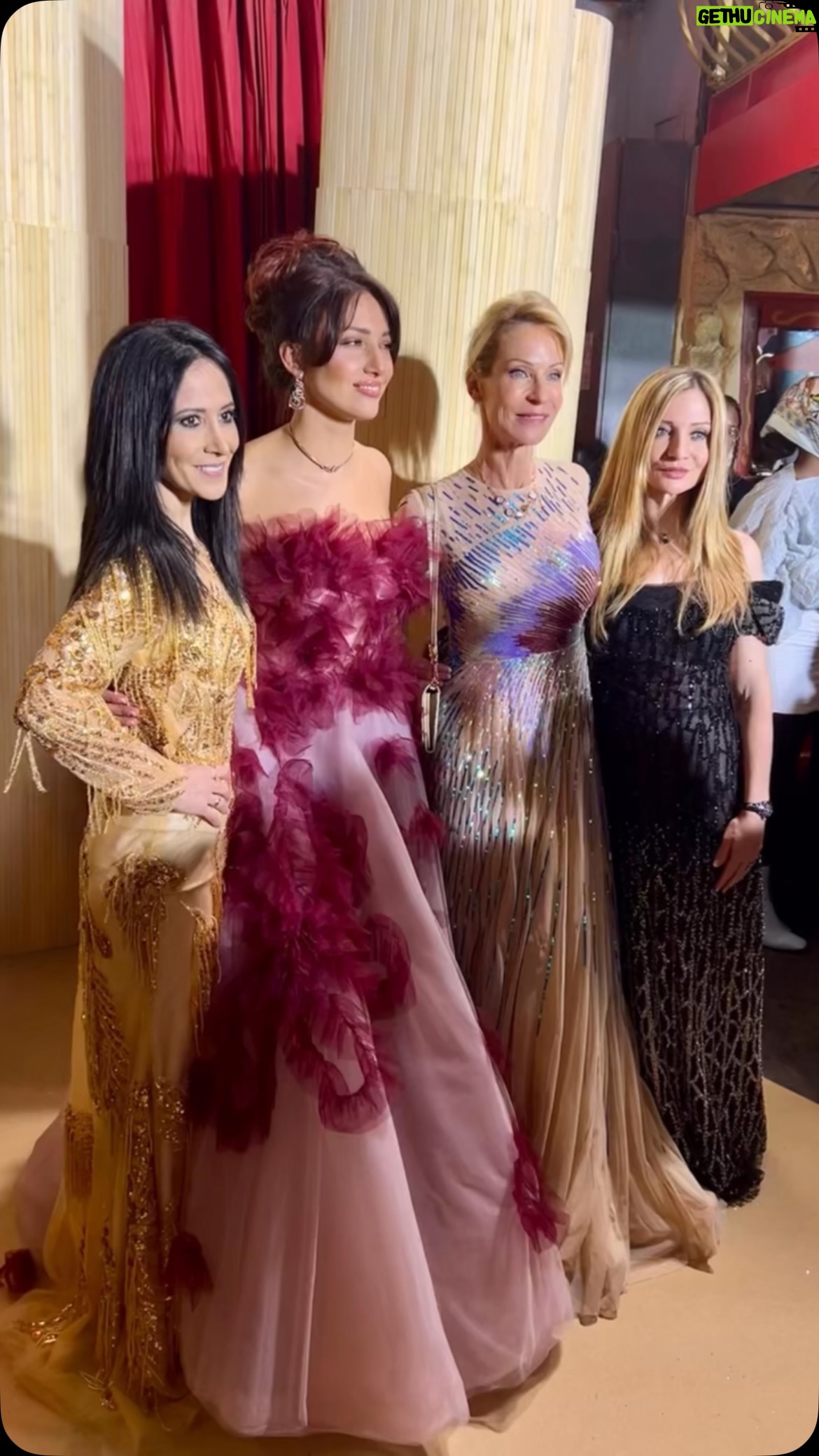 Rebecca Hampton - 1.8K Likes - #fashionweek by @christopheguillarme
#dĆ©filĆ© et retrouver des amies de cÅur dans un moment suspendu šš #collection #automnehiver #2025 @wespiserd @rbk_hampton @carole_carat