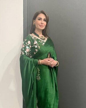 Reema Khan Instagram - The grace of a saree enhances the confidence within. @parniyaanbyayesha knows how to deal with the colors and style. 

@parniyaanbyayesha 
@gqssalon 
#sareecallection 
#2023