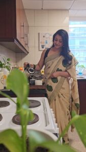 Actress Reenu Mathews HD Photos and Wallpapers March 2025
