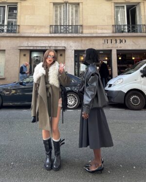 Regina Anikiy Instagram - Bury me in @anndemeulemeester_official 🖤