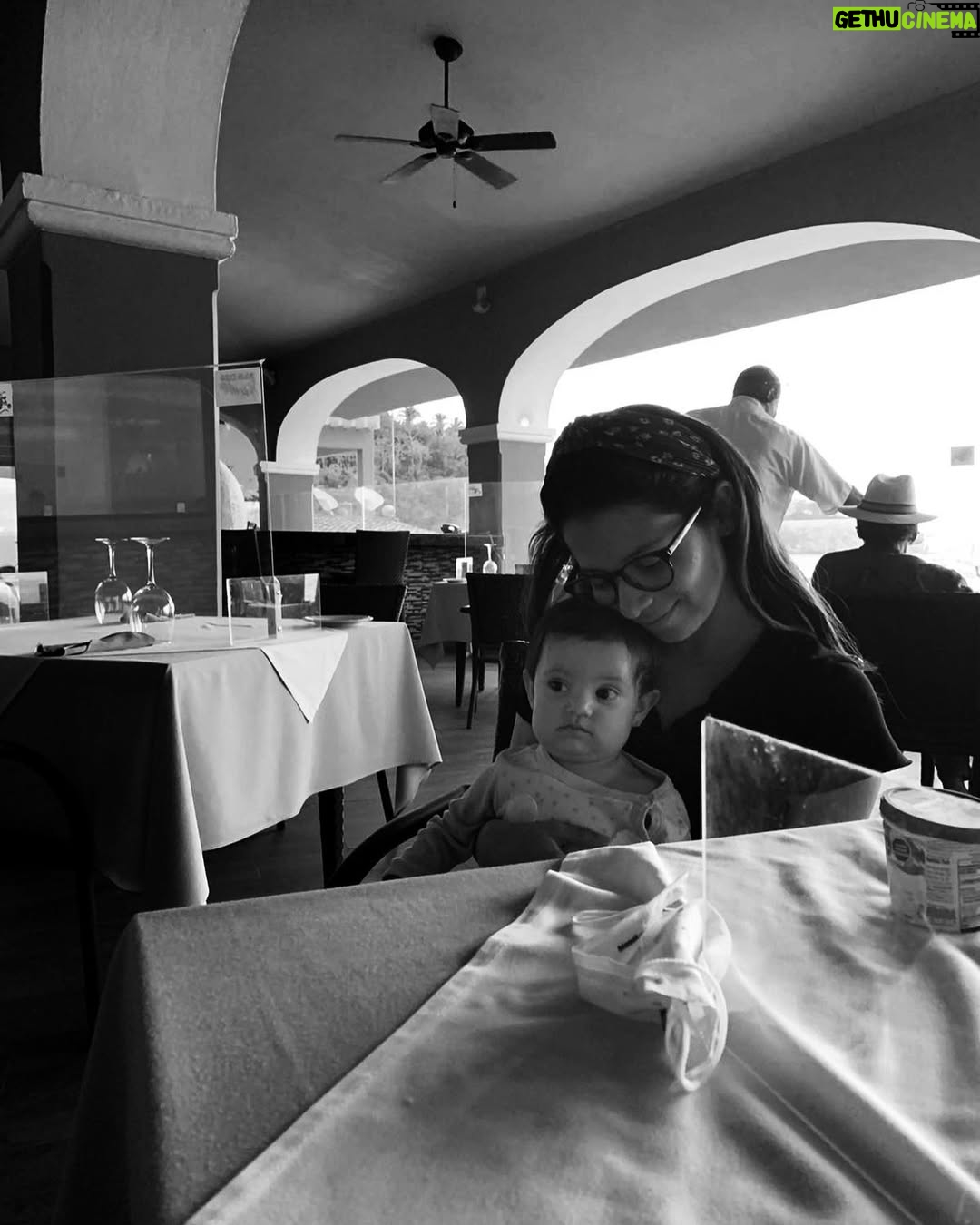 Regina Reynoso - 5.4K Likes - being a single mom is easier when you’re surrounded by great people ;)