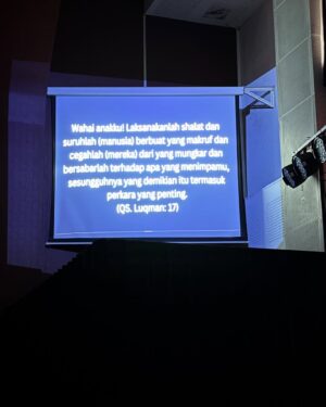 Revalina S. Temat Instagram - Konser 2 Nabi Yaqub AS
Maa syaa Allah akang,tetep semangat walaupun lagi demam dan badan ngilu2. Walaupun mata merah, tapi pas dance ngga keliatan lagi sakit. Hampir ngga ikut konser krn ngga enak badan. Tapi ternyata bisa ya nak, great job akang. I'm so proud of you ❤️❤️
