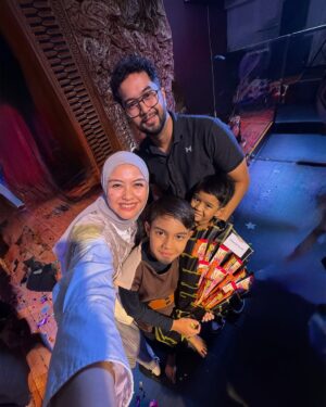 Revalina S. Temat Instagram - Konser 2 Nabi Yaqub AS
Maa syaa Allah akang,tetep semangat walaupun lagi demam dan badan ngilu2. Walaupun mata merah, tapi pas dance ngga keliatan lagi sakit. Hampir ngga ikut konser krn ngga enak badan. Tapi ternyata bisa ya nak, great job akang. I'm so proud of you ❤️❤️