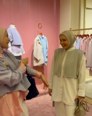Revalina S. Temat Instagram - Launching @inforiamiranda x @b_y_o_ 🫶🏼🫶🏼