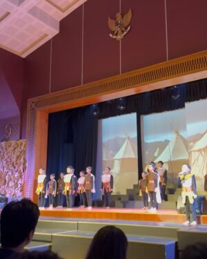 Revalina S. Temat Instagram - Konser 2 Nabi Yaqub AS
Maa syaa Allah akang,tetep semangat walaupun lagi demam dan badan ngilu2. Walaupun mata merah, tapi pas dance ngga keliatan lagi sakit. Hampir ngga ikut konser krn ngga enak badan. Tapi ternyata bisa ya nak, great job akang. I'm so proud of you ❤️❤️