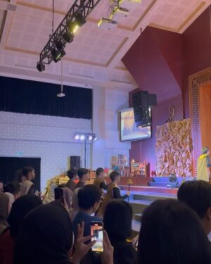 Revalina S. Temat Instagram - Konser 2 Nabi Yaqub AS
Maa syaa Allah akang,tetep semangat walaupun lagi demam dan badan ngilu2. Walaupun mata merah, tapi pas dance ngga keliatan lagi sakit. Hampir ngga ikut konser krn ngga enak badan. Tapi ternyata bisa ya nak, great job akang. I'm so proud of you ❤️❤️