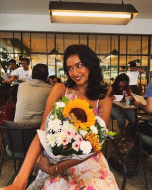 Rida Tharana Instagram - no revenge because people who are naturally ugly inside end up destroying their own lives anyways.

Pink corset : @barse.in 
Skirt : @cottoncandybykay 
Textured corset : @leaclothingco 
White skirt : thrifted