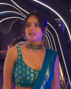 Actress Riddhi Kumar HD Photos and Wallpapers March 2025