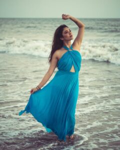 Actress Ridhima Pandit HD Photos and Wallpapers October 2025