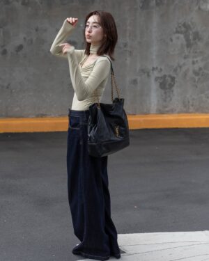 Riko Xi Instagram - 想辦法讓心安定不受外界影響
最近太多讓人不安的事件
心定 生活就安定

記得每天都要開心捏∠( ﾟ▽ﾟ)／☆

@ysl  #ysl