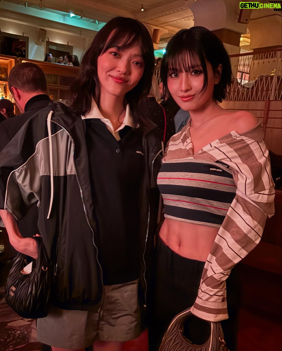 Rila Fukushima - 3 Likes - @miumiu about last night 🤭🍽️🍸
with my twin @gaiarepossi and beautiful Momo chan @momo, and Miuccia 💓