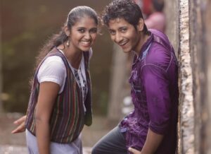 Rinku Rajguru Instagram - सैराट!!! ❤️ 
पिक्चर शूट करतानाचा पूर्ण प्रवासच आमच्यासाठी स्वप्नगत होता, आणि पिक्चर रिलीज झाल्यानंतरचा हा 9 वर्षांचं प्रवास तुम्ही बघतच आलाय. आज 9 वर्षांनी सैराट परत रिलीज होतोय याचा आम्हाला आज खरच खुप आनंद होत आहे. परत मोठ्या स्क्रीनवर आर्ची-परश्या म्हणून तुम्हाला भेटायला येतोय . 
आणि हे शक्य झाल ते फक्त नागराज आण्णामुळे! @nagraj_manjule सैराटमुळे आमच्या आयुष्याला कलाटणी मिळाली, आणि त्याबद्दल आम्ही आण्णांचा कायम ऋणी राहीन. आणि तुम्हा सगळ्यांच्या प्रेमासाठी धन्यवाद !
तुमच्या जवळच्या चित्रपटगृहात जाऊन परत “सैराटमय” व्हायला विसरू नका !!! #sairat #rinkurajguru #akashthosar 
📸 @amit_bhokase