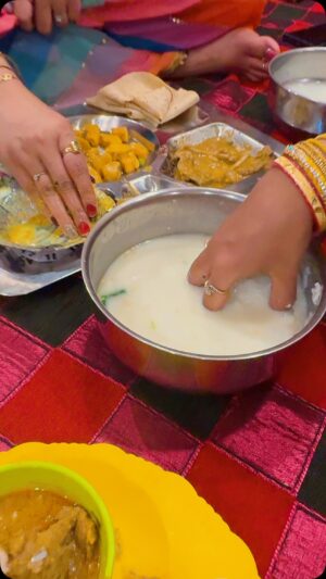 Riya Dey Instagram - Happy ପଖାଳ ଦିବସ🥰Ultimate happiness in summer is only having dahi pakhala 🤤❤️…..in between the shot …emiti scene hele sabu khusi✌🏻… #bts 
For more interesting #bts visit my youtube channel @riyadey.143 …link in bio🥰
#pakhala #happypakhaladibasa