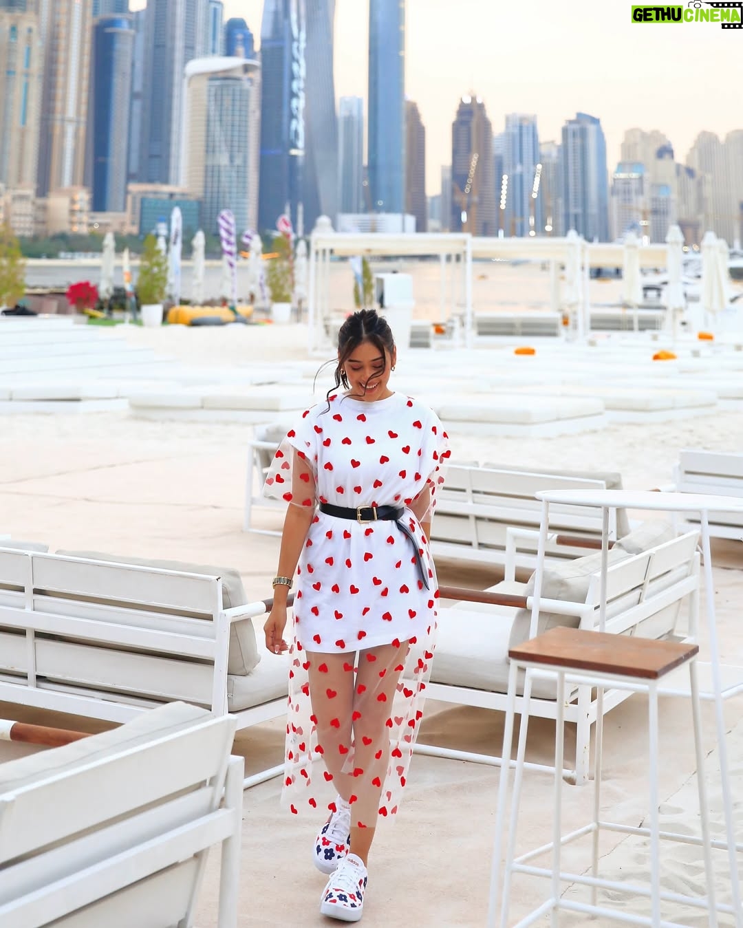 Rj Mahvash - 777.1K Likes -