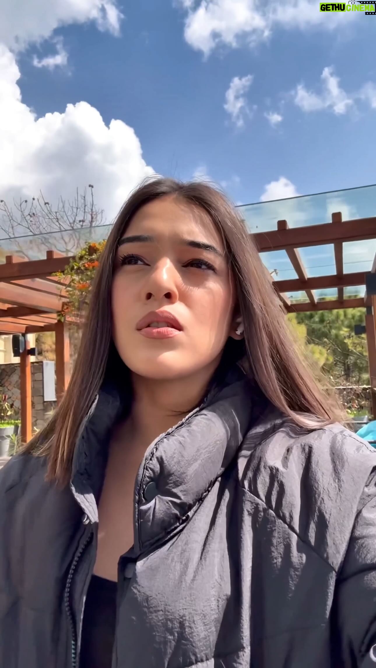 Rj Mahvash - 447.6K Likes - Log 2 din me breakup krdete hain yahan 6-6 saal attachment hi khatam nahi horaha🙂
.
.
.
.
.
.
.
.
#funny #memes #laugh #laughter #laughing #comedy #viral #meme #rjmahvash #love #relationship #realtionshipgoals #breakup #couple #couples #lovers #trending #trend
