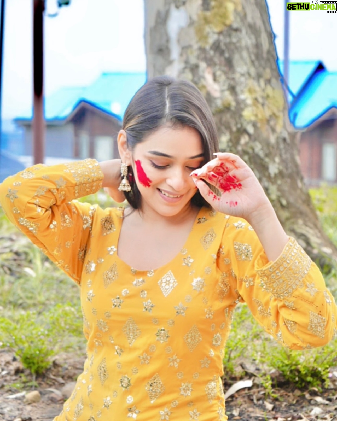 Rj Mahvash - 869.6K Likes - Har din rang badalne walo ko bhi HAPPY HOLIIIII🤌🏻😂♥️