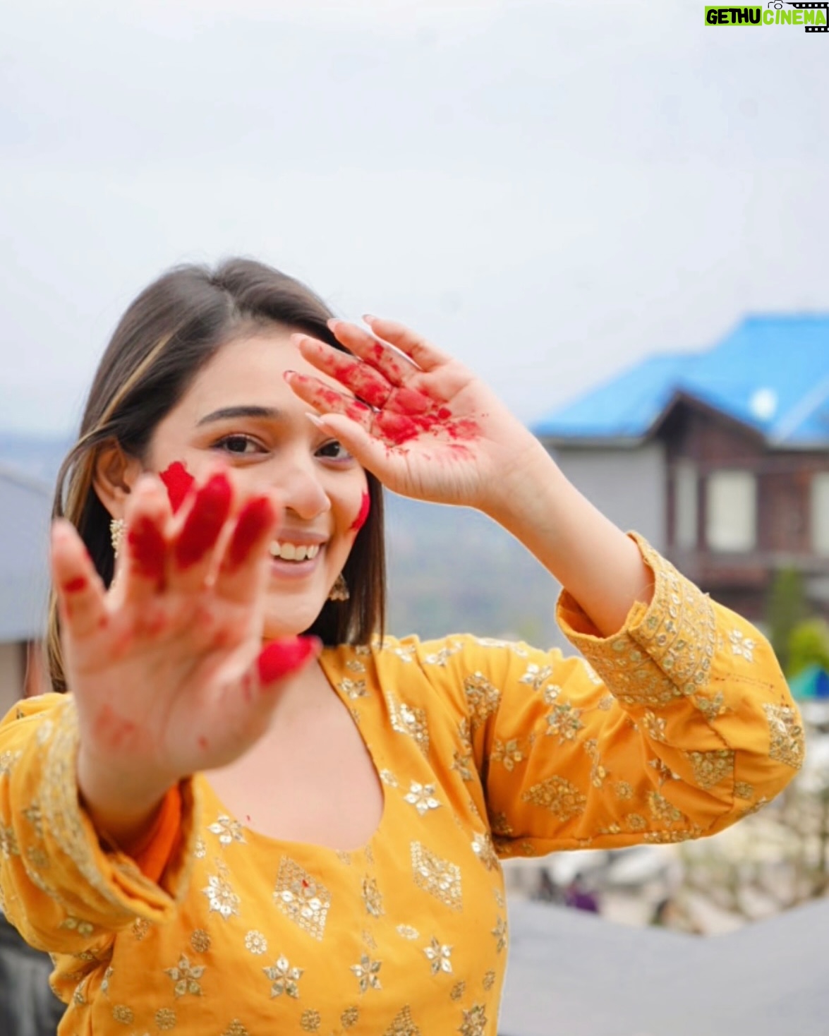 Rj Mahvash - 869.6K Likes - Har din rang badalne walo ko bhi HAPPY HOLIIIII🤌🏻😂♥️