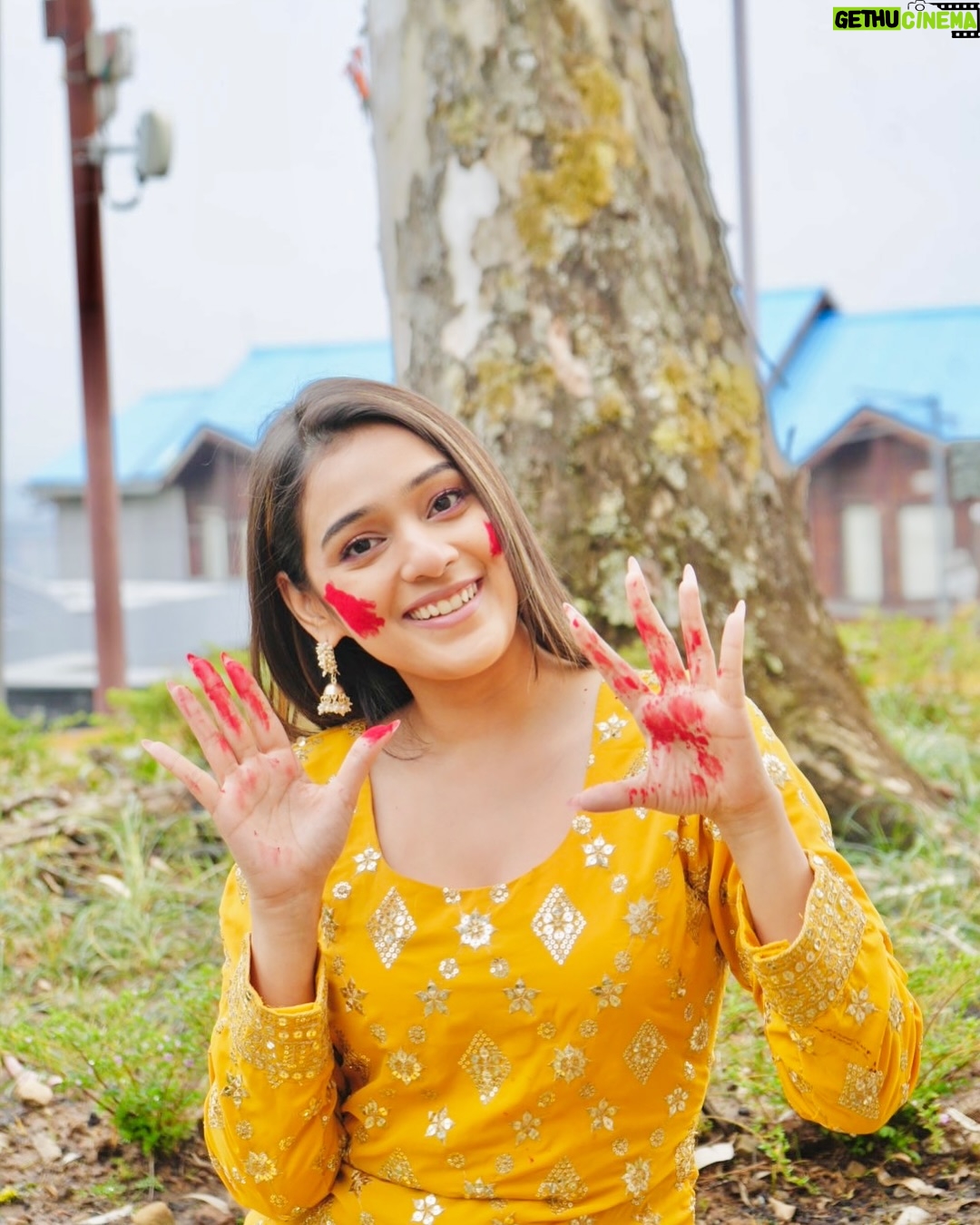 Rj Mahvash - 869.6K Likes - Har din rang badalne walo ko bhi HAPPY HOLIIIII🤌🏻😂♥️