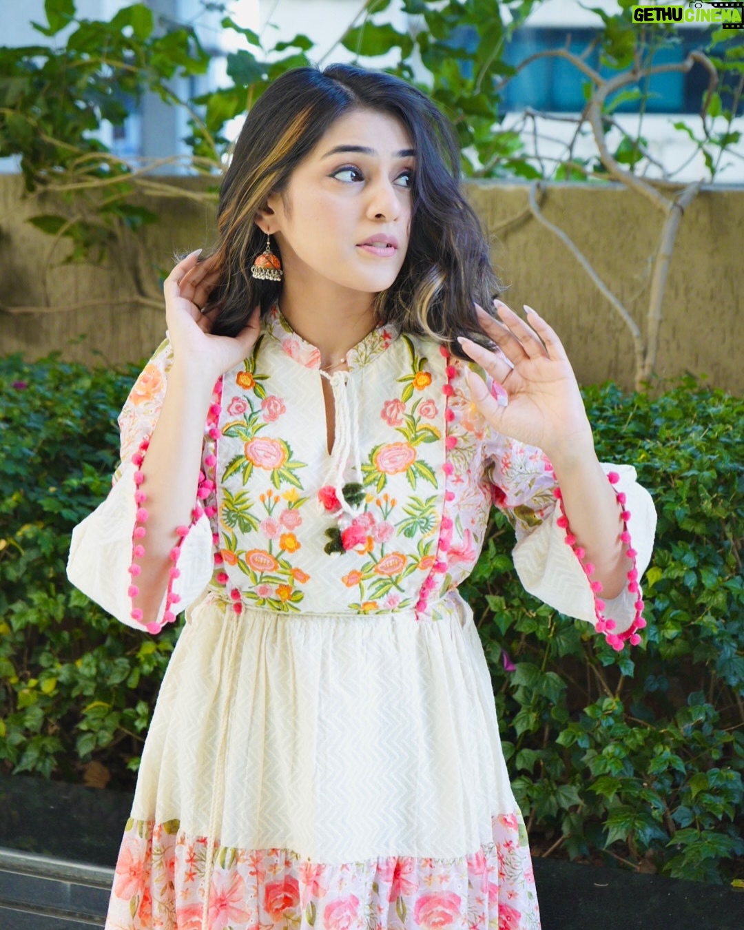 Rj Mahvash - 345.9K Likes - Jaanti hoon . . . Par kahan maanti hoon 🙈
.
.
.
.
.
.
.
.
.
.
.
.
#lifestyle #fashion #fashionblogger #ethnic #life #rjmahvash #trend #trendingreels #trending #love #beauty #women