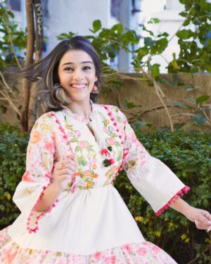 Rj Mahvash Instagram - Jaanti hoon . . . Par kahan maanti hoon 🙈
.
.
.
.
.
.
.
.
.
.
.
.
#lifestyle #fashion #fashionblogger #ethnic #life #rjmahvash #trend #trendingreels #trending #love #beauty #women