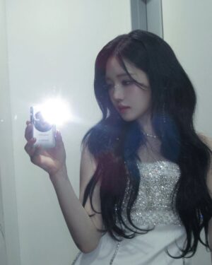 Roh Ji-sun Instagram - 느지막이 2024년 보내주기,