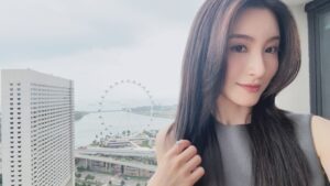 Rosina Lin Instagram - 開心開年飯in Singapore🥂❤️恭喜發財！
 #PanPacific  #UOB大華銀行