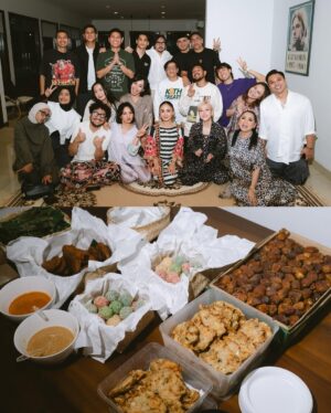 Rossa Instagram - Alhamdulillaah kita semua bisa kumpul dlm keadaan sehat. Makasi Ariel yang udah bersedia buat jadi tuan rumah.
Konsepnya botram, bawa makanan buat dimakan rame2 pas buka. Udah lama banget gak kumpul begini.
Berbagi cerita, pemikiran dan berdiskusi tentang industri musik Indonesia yang kita cintai, mencari solusi yang terbaik dengan hati dan kepala yang dingin, dan sejatinya tentunya keadilan untuk semua pihak ❤️