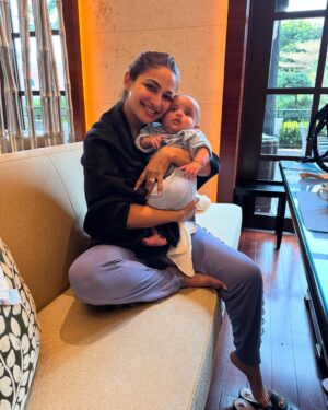 Rubina Bajwa Instagram - My birthday morning with my baby !!! Missing my bff @sheru.chahal !!! @gchahal 🥂🩷