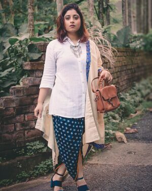 Rudrita Chatterjee Instagram - How’s your weekend going?

#blogger
#rudrita #fashionstyle #fashionblogger #fashionista #fashiongram #blogger #kolkatablogger #weekend