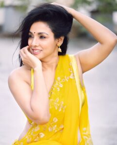 Actress Runa Khan HD Photos and Wallpapers February 2025