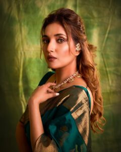 Actress Rupali Bhosale HD Photos and Wallpapers March 2025