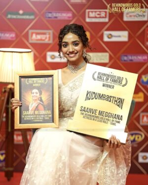 Saanve Megghana Instagram - Honored! Thank you @behindwoodsofficial 😁

It’s incredible how you encourage and support artists, actors, technicians, storytellers and Indian cinema by honouring. Thank you for celebrating Kudumbasthan. ☺️

#Behindwoods #Kudumbasthan #2025