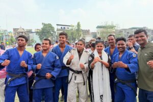 Saayoni Ghosh Instagram - “No woman, no cry!!” 👊🏻💪🏼
Celebrating #İnternationalWomansDay with our very own #Tejaswinis in presence of honourable commissioner of police Shri Manoj Kumar Verma and #TeamKP at Patuli, Ward 101, Jadavpur loksabha Constituency! 

A praiseworthy initiative by Kolkata Police and an exemplary display of woman empowerment!