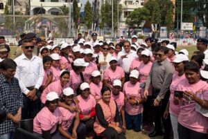Saayoni Ghosh Instagram - “No woman, no cry!!” 👊🏻💪🏼
Celebrating #İnternationalWomansDay with our very own #Tejaswinis in presence of honourable commissioner of police Shri Manoj Kumar Verma and #TeamKP at Patuli, Ward 101, Jadavpur loksabha Constituency! 

A praiseworthy initiative by Kolkata Police and an exemplary display of woman empowerment!