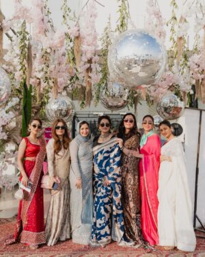 Saba Faisal Instagram - My Mama’s sweet 16😝🫶🌹🌈

You are blessed when you are loved by soooo many people from friends,family and fraternity 🙏🏻♥️

I’m so blessed to be your only daughter my Maa ✨🫶♥️
God have given you so much because of your heart and purest soul!
We all love you like anything 💕🌈♥️

Thankful to all the people who made it and flew just to be a part of my Mama’s BIG day🌹💕✨♥️❤️

Big thanks to the following :

Photography @hussain.mandviwala 🫶
Hair and makeup @zehrasaesthetix 
Decor @zehrasaesthetix @springeventspk 
Cake @sachascakes 
Food @mfc_eventspk 
My saree @nosheenkhalid.official 
Mama’s saree @saareeka_official 

Thankyou everyone 🫶🙏🏻