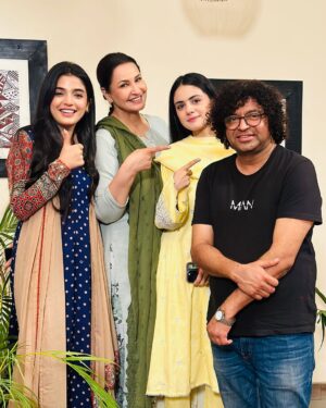 Saba Faisal Instagram - Ramazan serial starting from 1st Ramazan only on @harpalgeotv 👏👏👏👏 @mariekhan1  @laibaakhanofficial  @iffimuhammad  @nain_.sukh 🌹