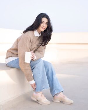 Sabeena Syed Instagram - Got myself the perfect sneakers to get me through winter - cuz I’m just a chill girlie ❄️🩵 #ndureworld