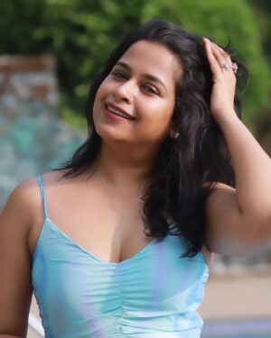 Sadhika Venugopal Instagram - 🩷🩵🩷💙💛🤎🧡🩶🤍💚❤️
🎥 @baljithm 
Celebrity management @vishnukmenon22 @arunkrishnarakesh 
Location KH Club kodencheri calicut 

NB : 🚨🚨🚨DO NOT REPOST ON YOUR FEED, YOU TUBE OR FACEBOOK WITHOUT MY PERMISSION.
However sharing in your story is appreciated 👍