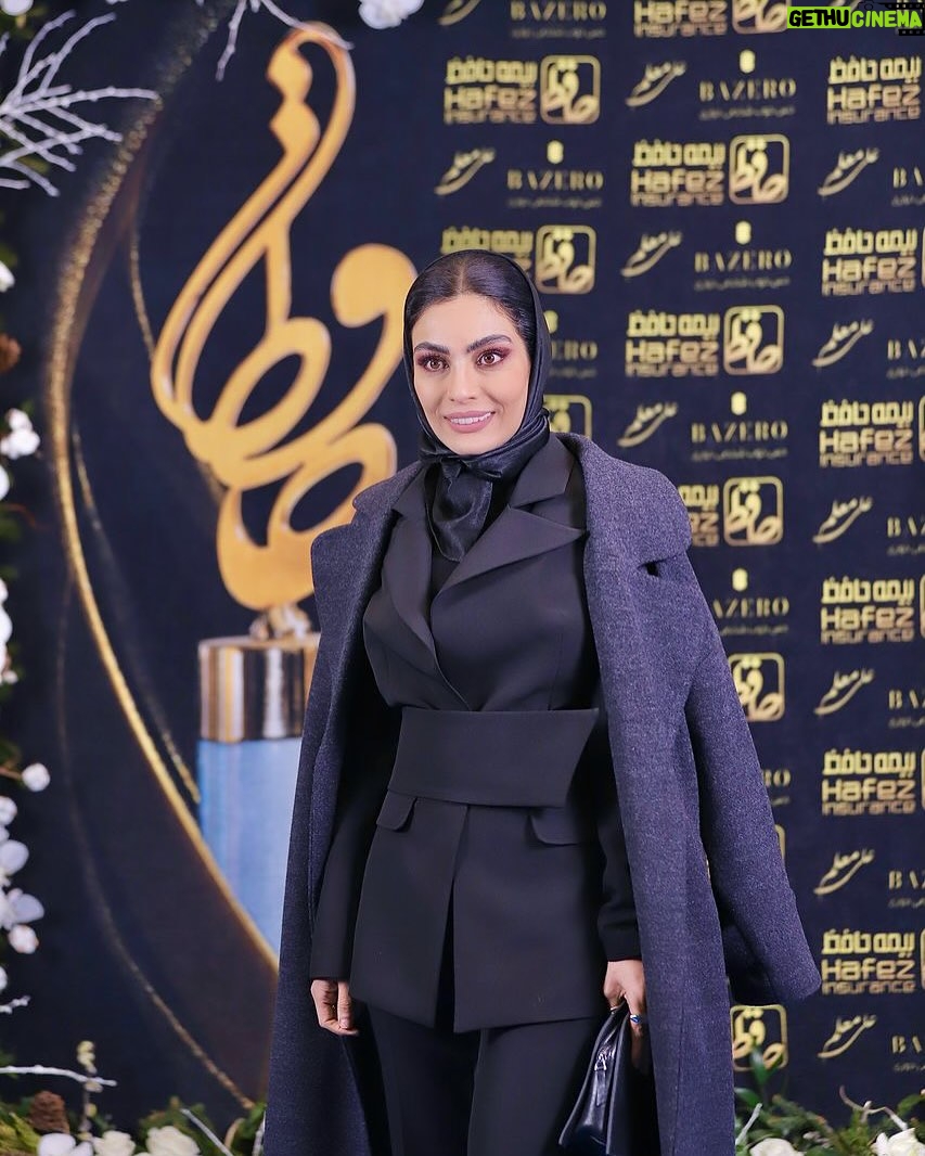 Sahra Asadollahi - 7.1K Likes - جشن حافظ
روح علی معلم عزیز شاد و یادش گرامی
@omidmoallem @azarmemarian_official @donyayetassvir
Stylist:@negah
@negah_fashion_studio
Photo:@hanieh.zahed
@qazal_baqeri
@niloofar_dehbashi
@yekta_pashaei