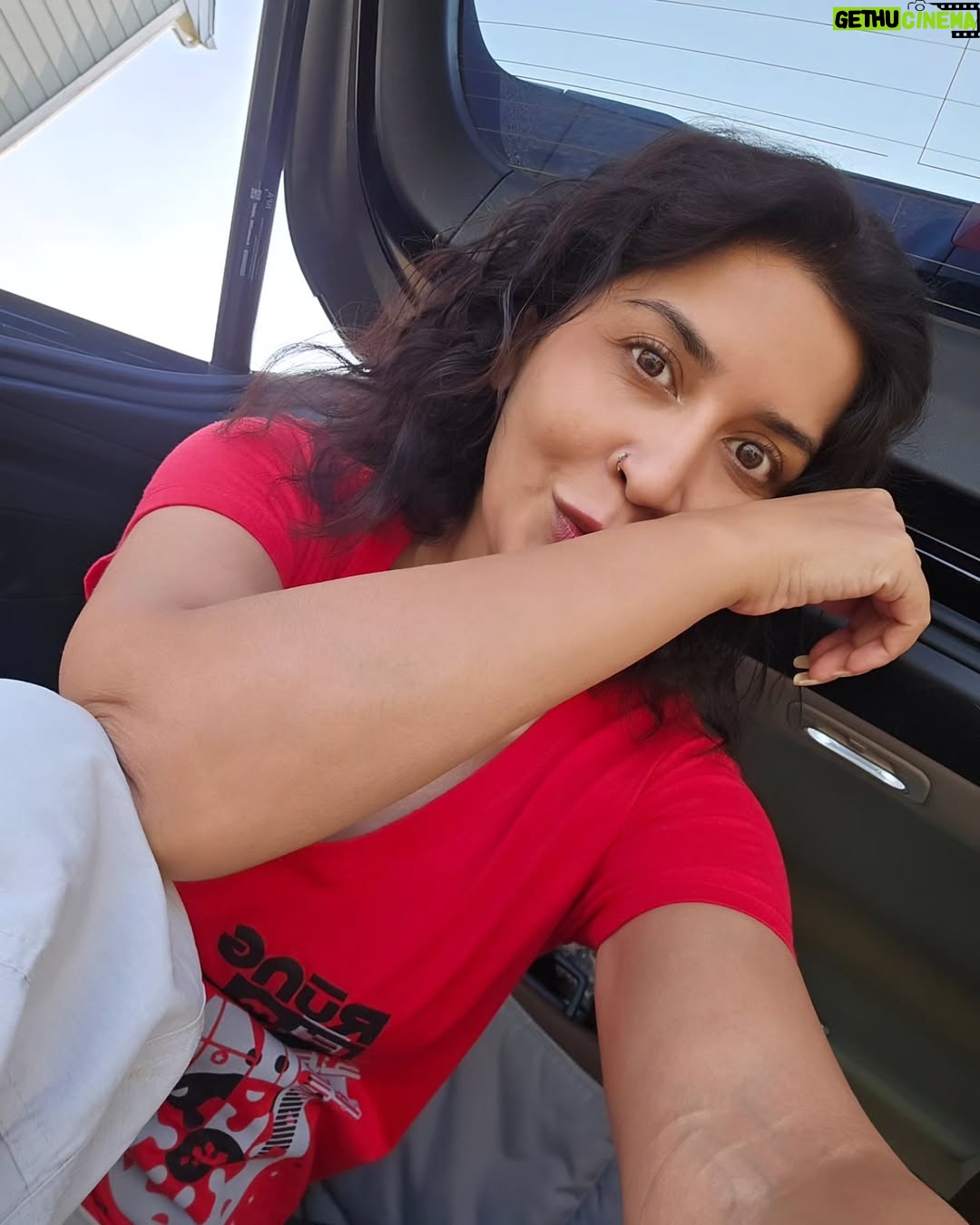 Saman Ansari - 456 Likes - #roadtrip!
10- 12 hours , who can predict traffic, right?
š š and me... and shall be š“ š¤ in the car too!
Adventures anyone?