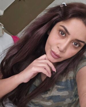 Saman Ansari Instagram - Happy birthday to Me, Myself and I!

#birthdaygirl

🤗 😘 🫶