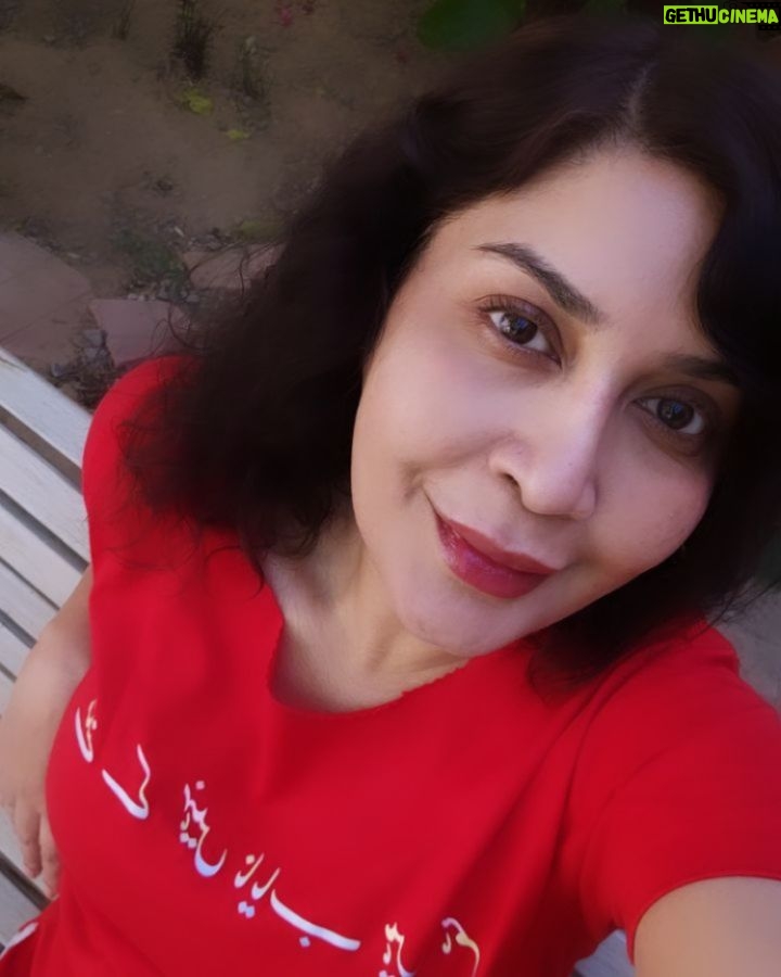 Saman Ansari - 661 Likes - Sunday bliss #allbymyself š
Are you okay being all alone?