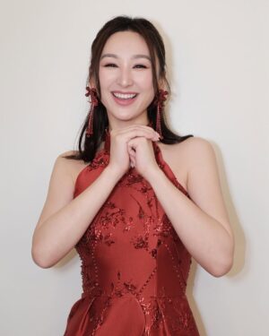 Samantha Ko Instagram - 😘
Happy CNY✨
恭喜發財🧧 身心健康💪🏼
心想事成♥️ 事業順利🏆
笑口常開😄 闔家平安🥳 

Happy Family, Happy Friends, Happy Me😘😂😂

#sammko