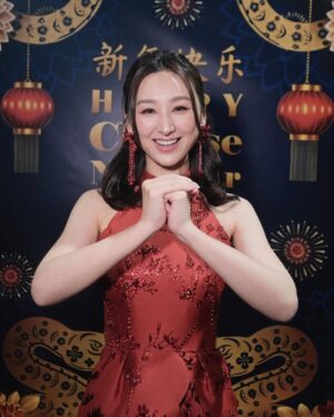 Samantha Ko Instagram - 😘
Happy CNY✨
恭喜發財🧧 身心健康💪🏼
心想事成♥️ 事業順利🏆
笑口常開😄 闔家平安🥳 

Happy Family, Happy Friends, Happy Me😘😂😂

#sammko